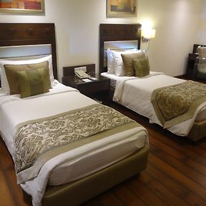 Twin Room Bath